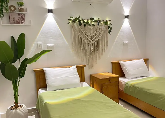 Szálloda Shark House 4*
